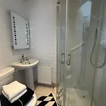 Nocleg ze śniadaniem Robin Hill 4*