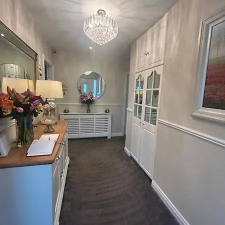 Robin Hill 4* Curracloe