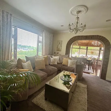 Robin Hill Panzió 4*