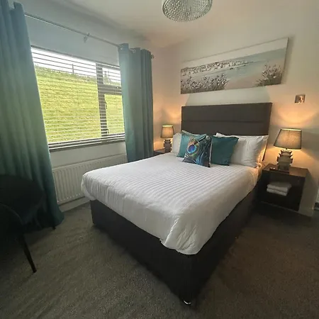 Robin Hill Panzió 4*