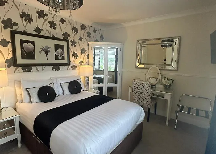 Bed & Breakfast Robin Hill 4*